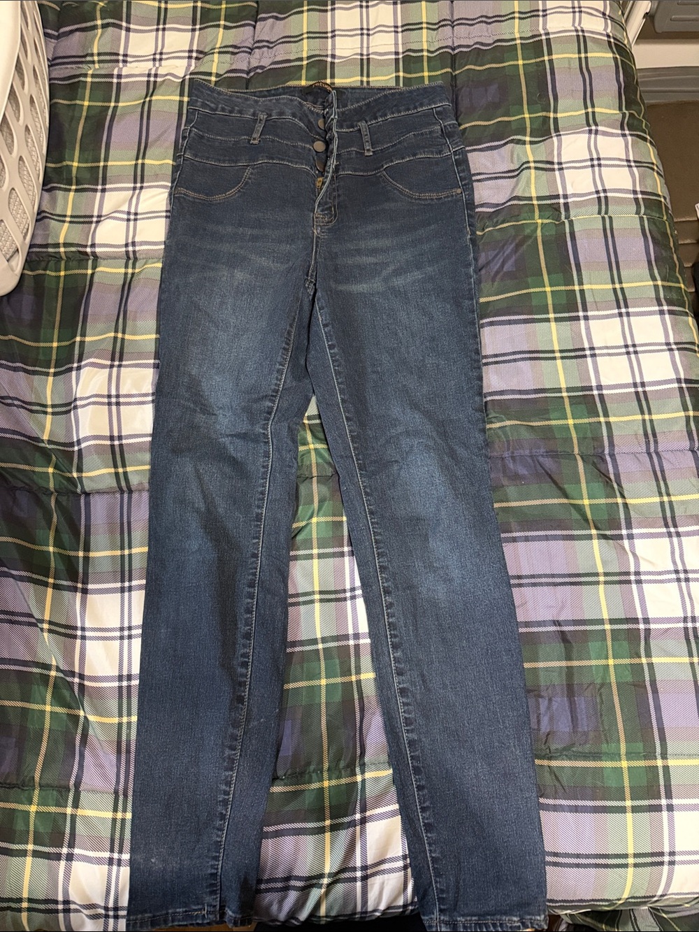 High-Rise Dark Wash Junior’s Jeans